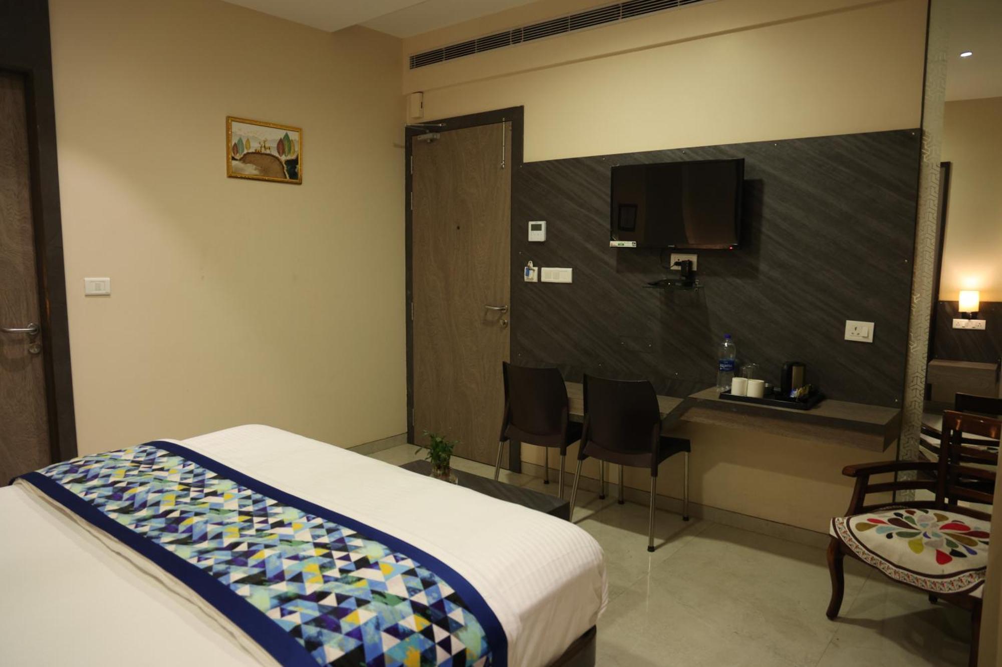 Hotel Pinaka Inn لاكناو المظهر الخارجي الصورة