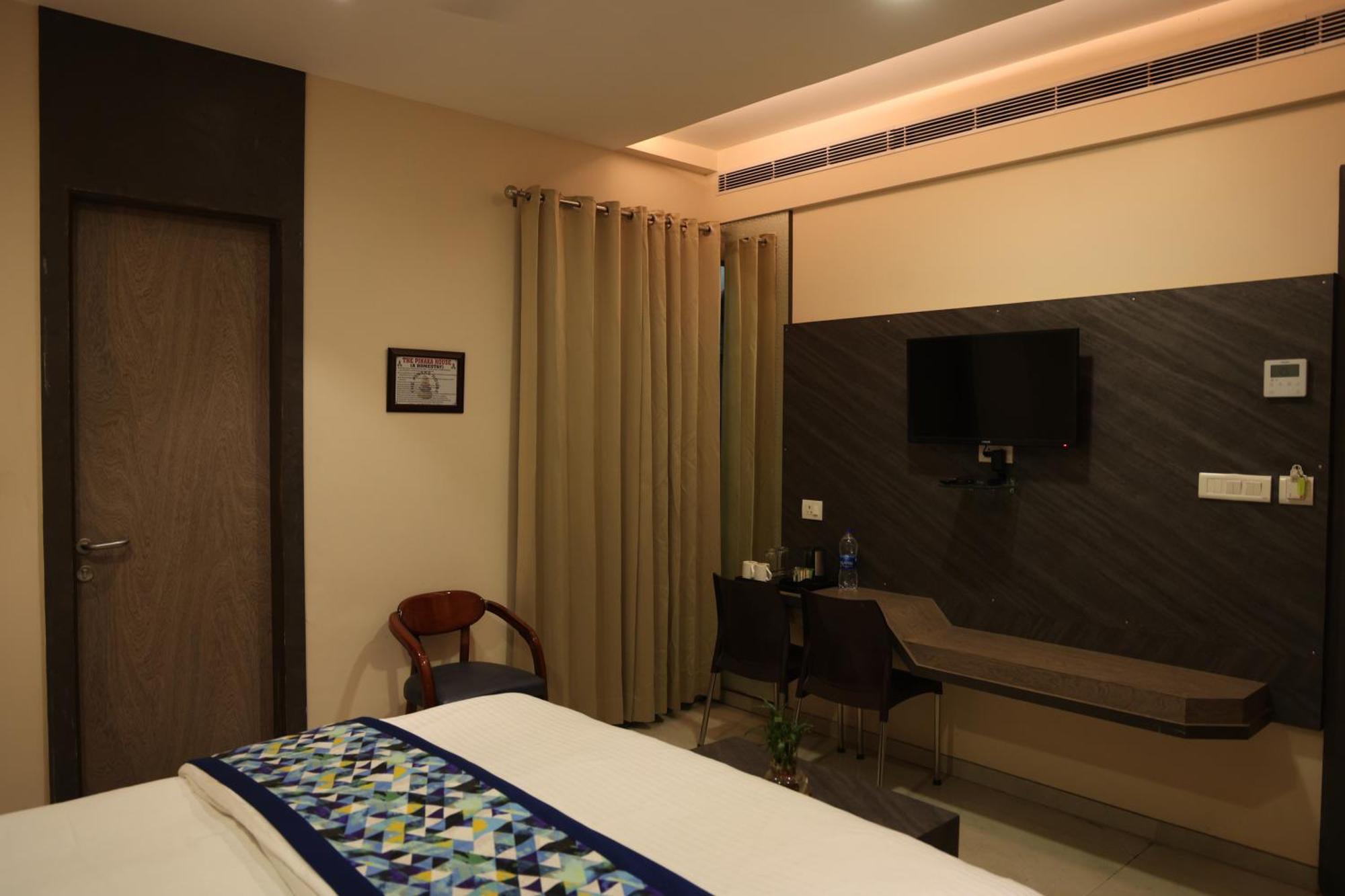 Hotel Pinaka Inn لاكناو المظهر الخارجي الصورة