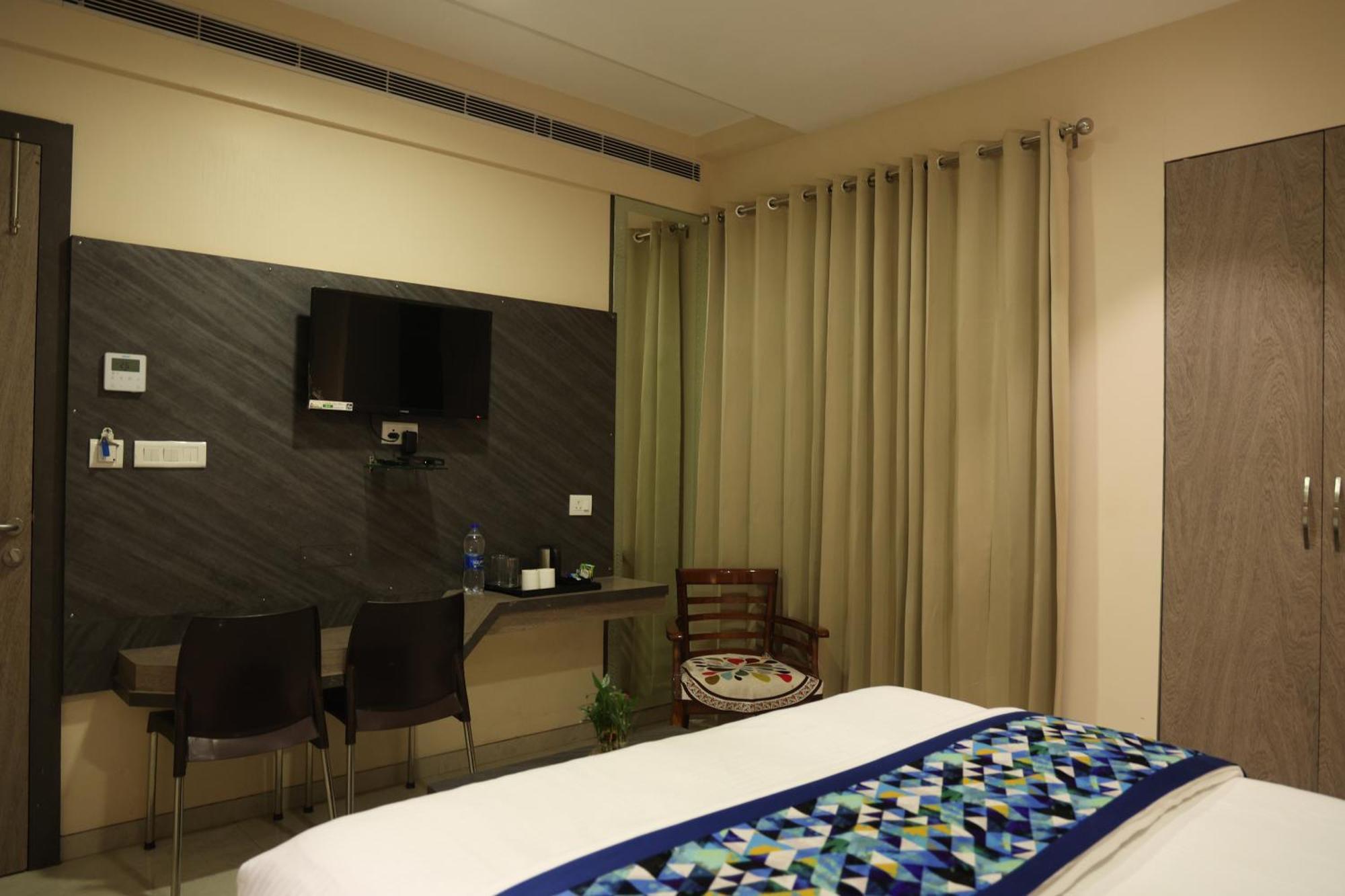 Hotel Pinaka Inn لاكناو المظهر الخارجي الصورة