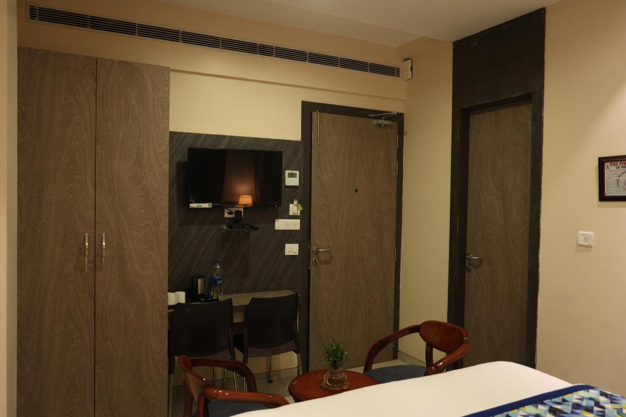 Hotel Pinaka Inn لاكناو المظهر الخارجي الصورة