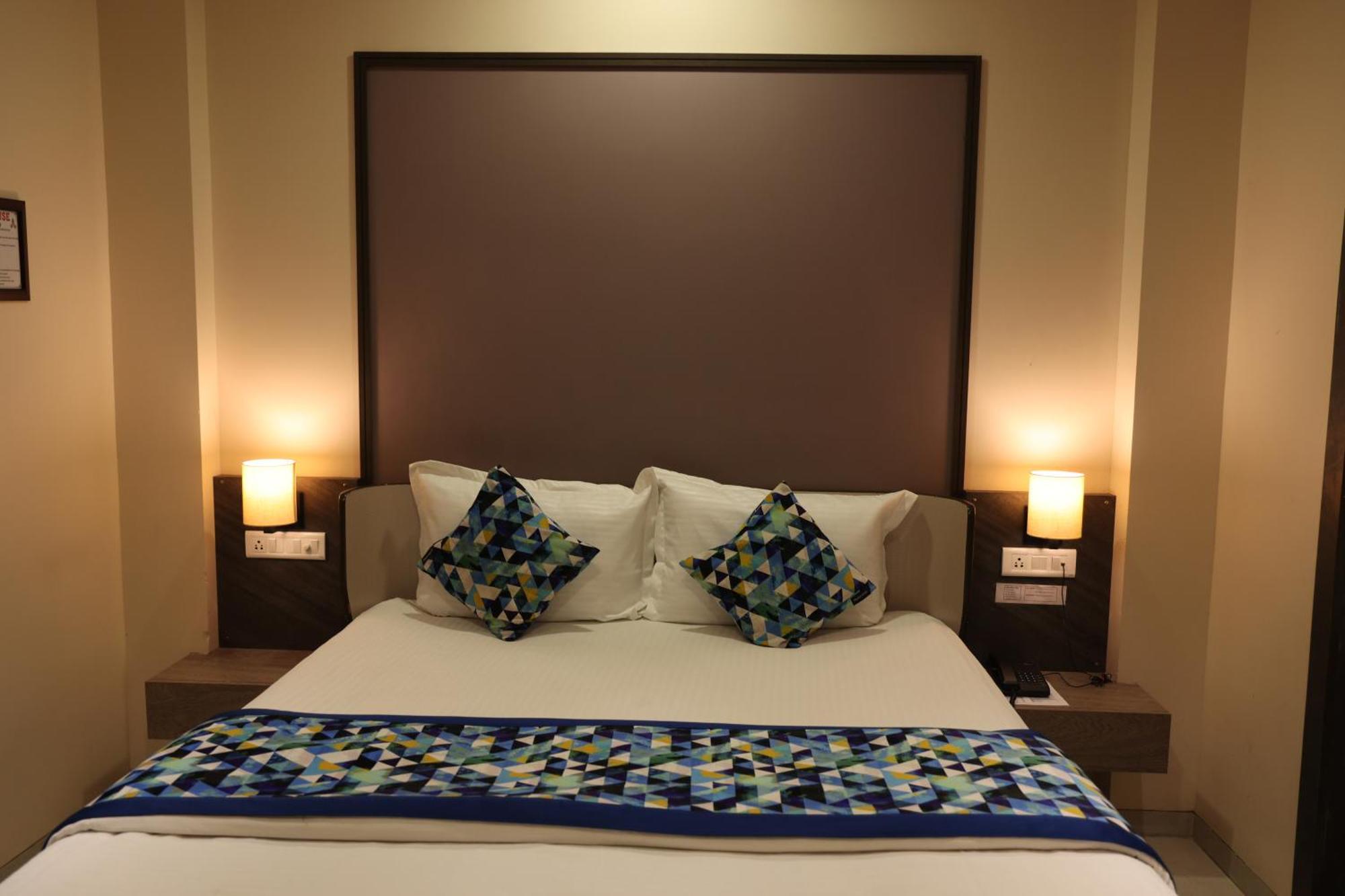 Hotel Pinaka Inn لاكناو المظهر الخارجي الصورة