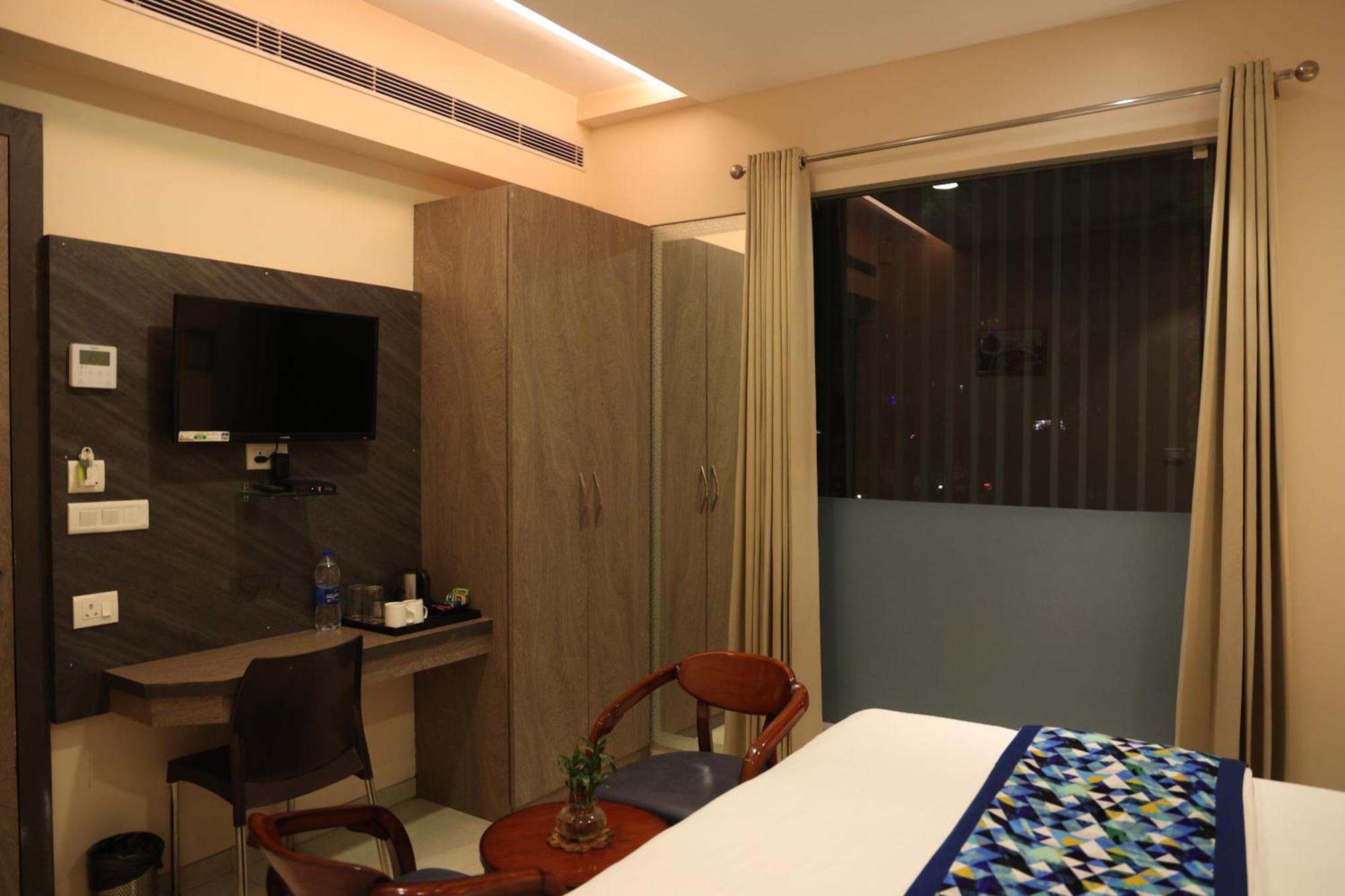 Hotel Pinaka Inn لاكناو المظهر الخارجي الصورة